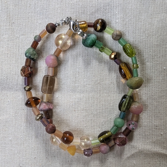 Chunky Bead Necklace - Picture 2 of 3